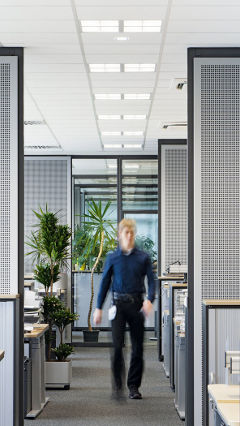 Zwiększenie produktywności w miejscu pracy dzięki oświetleniu biur firmy Philips 