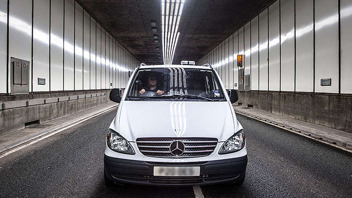Tunel Meir efektywnie oświetlony za pomocą Philips TotalTunnel