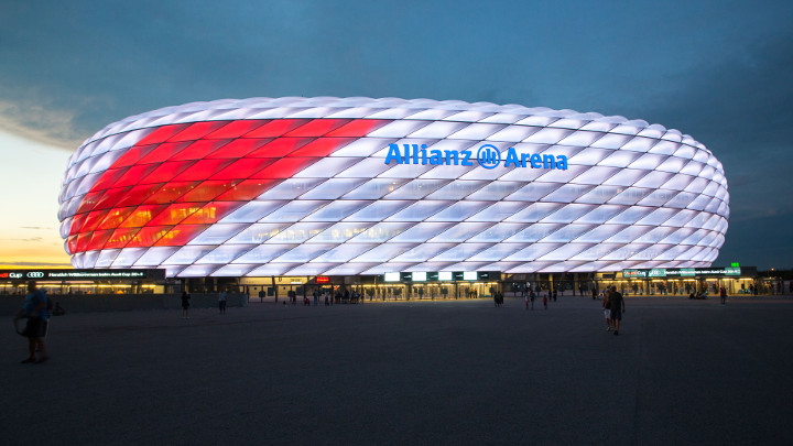 Philips LED Sonderbeleuchtung Allianz Arena zum Audi Cup — oświetlenie obiektów sportowych