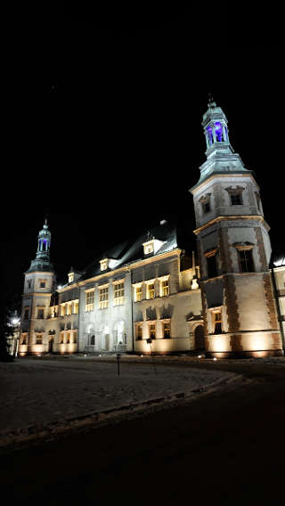 Harmonijna iluminacja Pałacu Biskupów Krakowskich wykonana z pomocą Philips LED zapewniła odpowiednią widoczność i prestiż zabytkowemu Pałacowi Biskupów Krakowskich