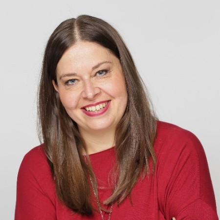 Agnieszka Operhalska
