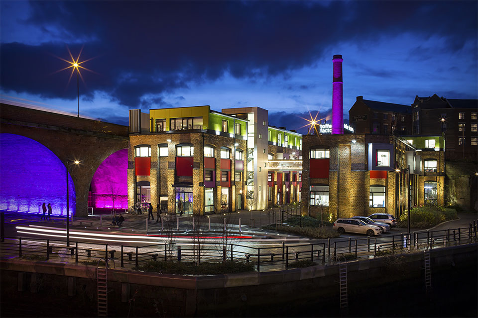 fabryka cukierków - Toffee Factory w Newcastle